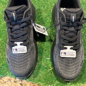 Men Skechers Swift-fit Black New in Box Size 9.5 Hands Free Slip on Swift 9 1/2